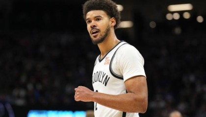 九游用户空间-湖勇雷霆加入争夺战！篮网锋线引众多西区豪强疯抢